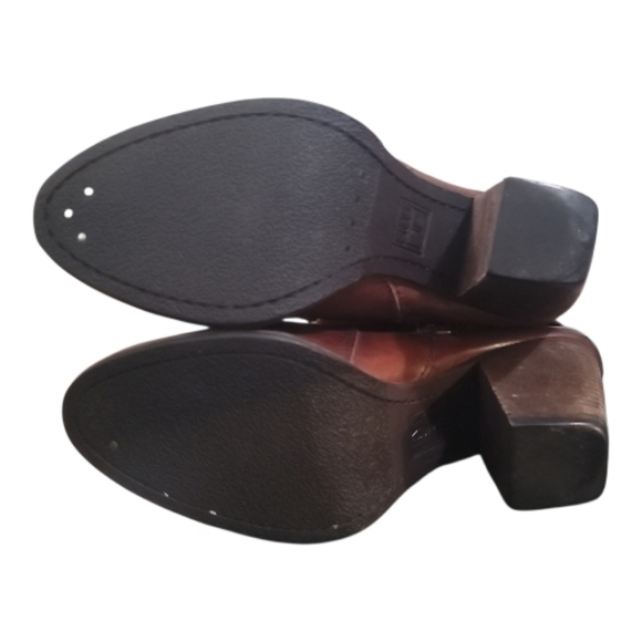 Frye Cognac Leather Ankle Booties Patty heeled belted boots 8 brown - Picture 3 of 11